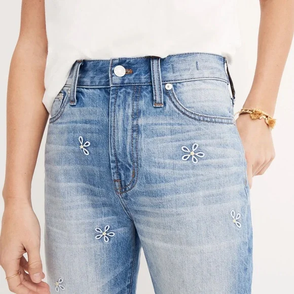 Madewell The Perfect Summer Jean: Daisy Embroidered Edition - Picture 3 of 8
